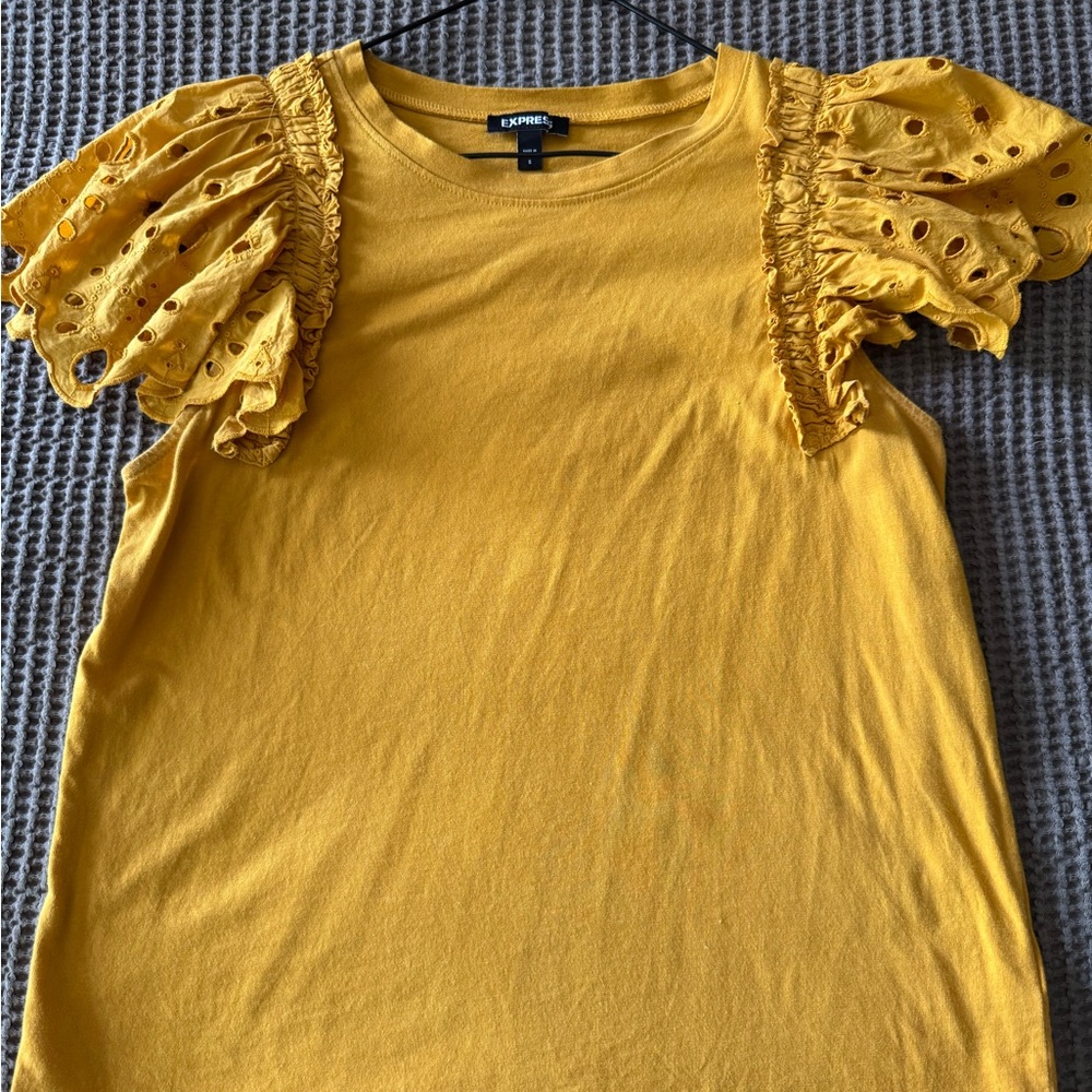 Express Women's Yellow Eyelet Puff Sleeve Tee